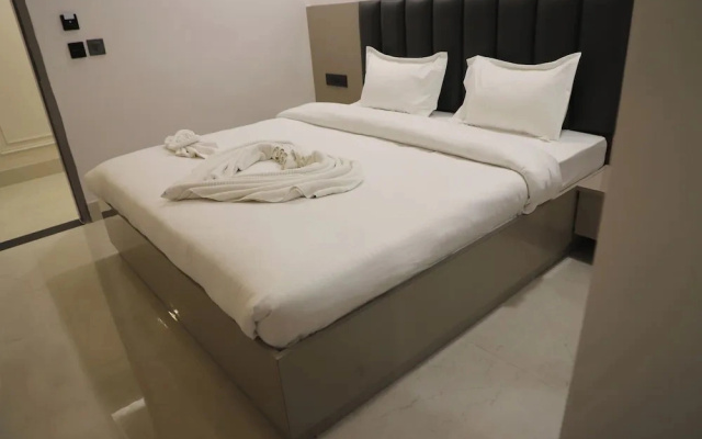 Hotel The 9s