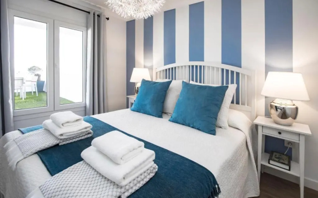 Flower Beach Suite 23