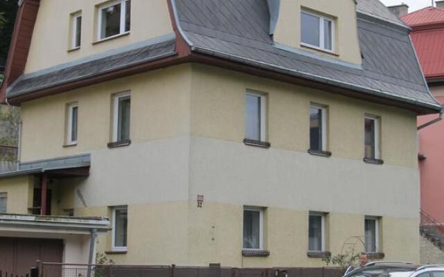 Отель Apartement Mergl вид на фасад
