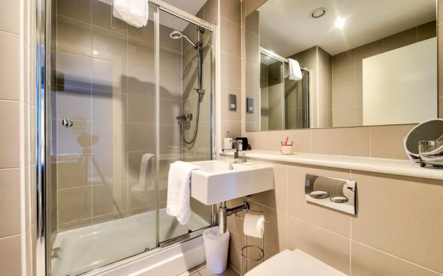 Modern 2 Bed Merchant City Apt With Lift!