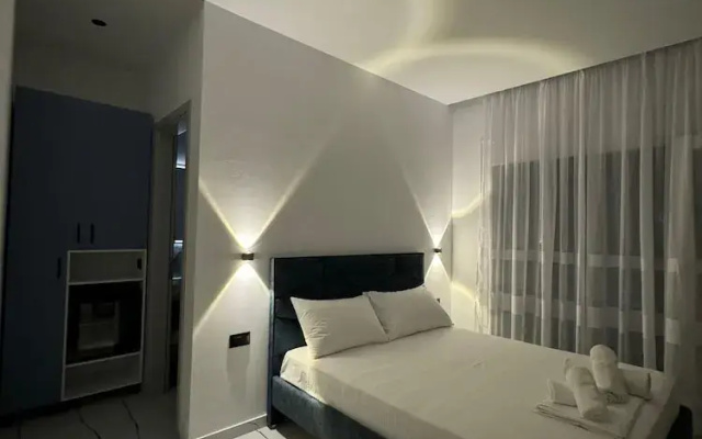 Maison Apartments