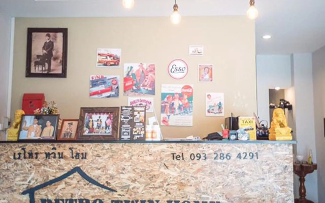 Retro Twin Home at Maesot
