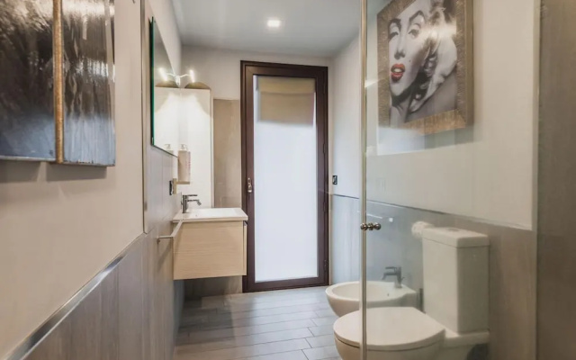 Ursino Apartment With Balcony by Wonderful Italy