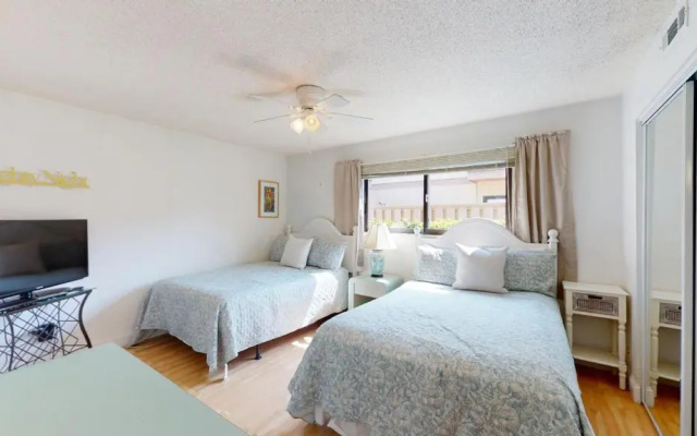 762 Queens Grant