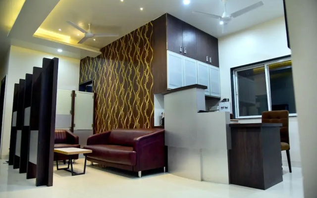 Hotel Pushpak Satara