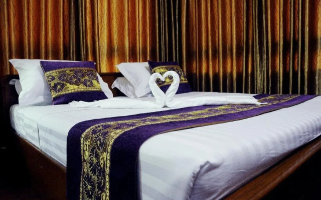 Ya Htike Hotel
