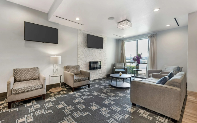 Best Western Plus Buda Austin Inn & Suites