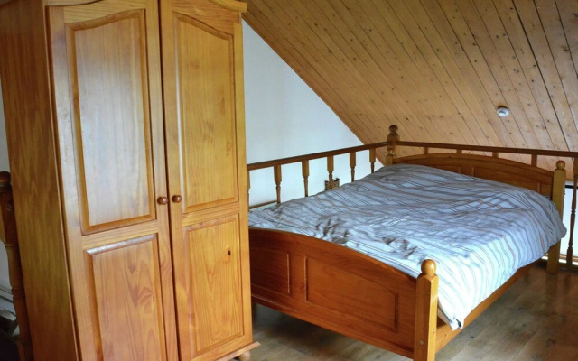 Chalet et étang du Roua