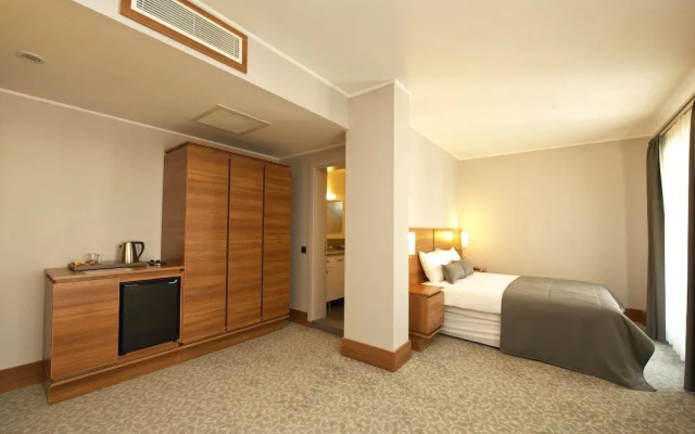 Hotel 117