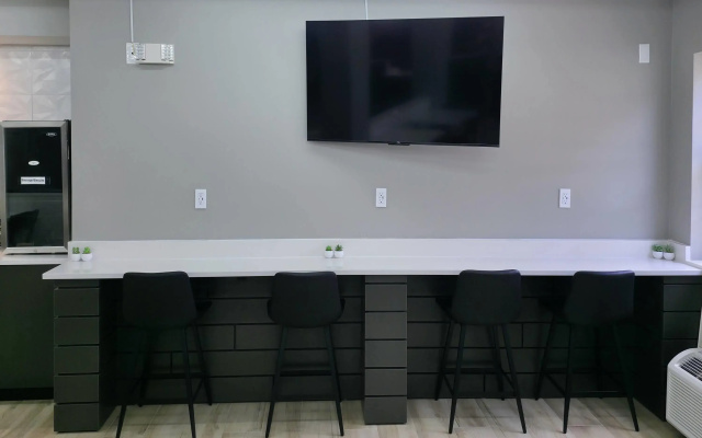 Microtel Inn & Suites by Wyndham Claremore