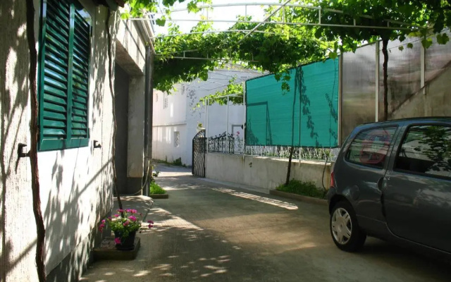 Apartment M
