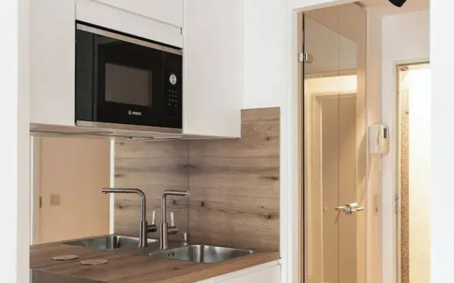 Elegant Studio Apartment in Düsseldorf Ludenberg