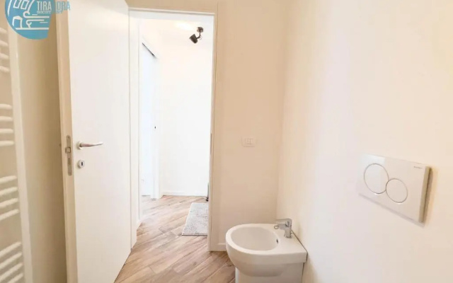 Basovizza 3 Nicole Tirabora Short Rent