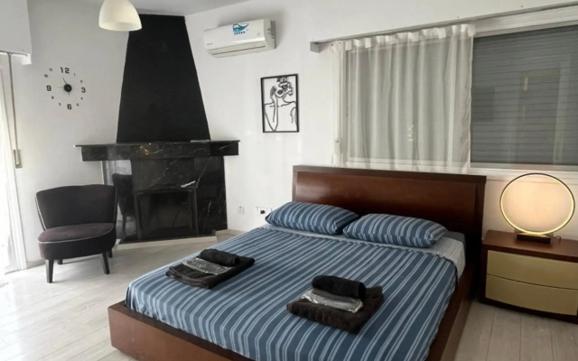 Top floor apartment in Nicosia with view!