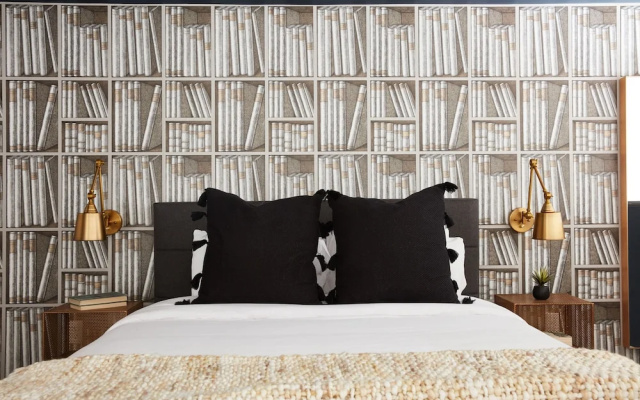Bi-level 1BR in Downtown Crossing by Sonder