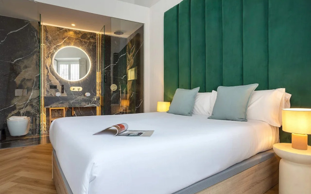 Spectacular 3BD Apartment in Sevilla Antonia Diaz IV