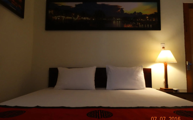 Yellow House Homestay