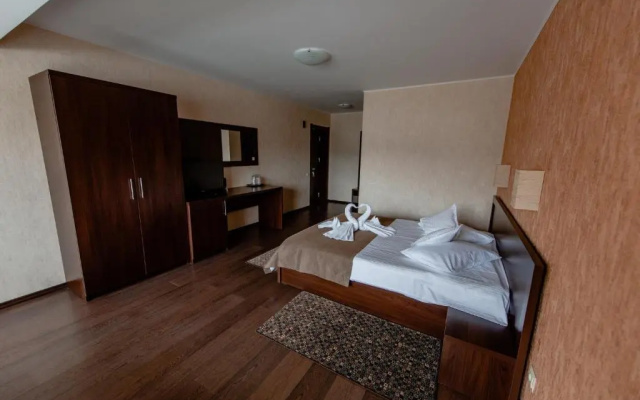 Hotel Hera