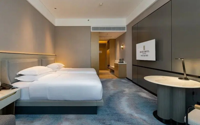 Rezen Hotel