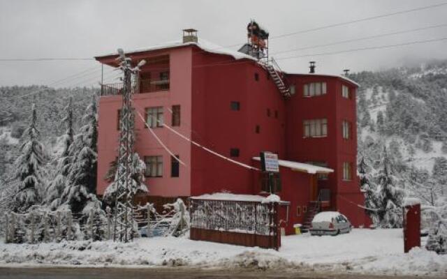 Aladag Dag Otel Турция, Buyukcakir - отзывы, цены и фото номеров - забронировать отель Aladag Dag Otel онлайн вид на фасад