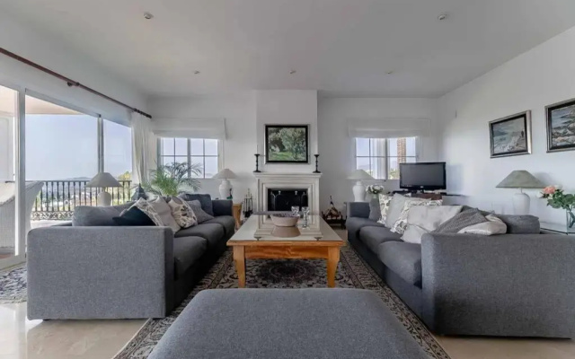 49-La Paz-Hacienda With Breathtaking Views in Mijas!
