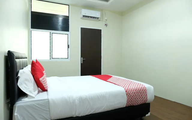 Guest House D'makmoer by OYO Rooms