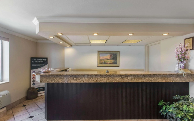 Greenstay Hotel Joplin Missouri