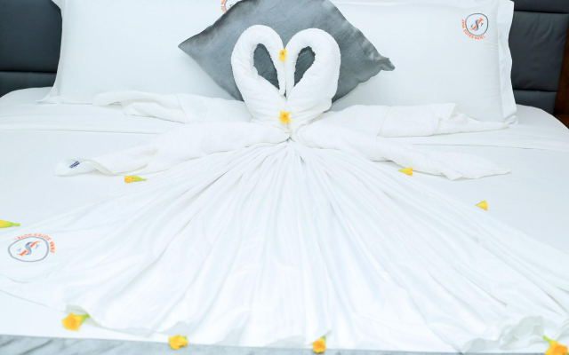 Jinna Suites Hotel