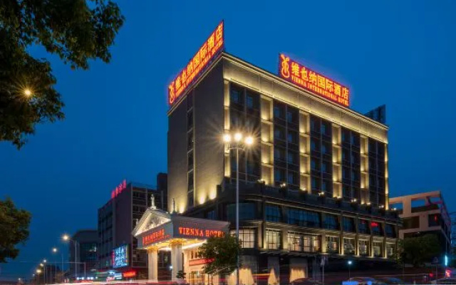 Vienna International Hotel (Foshan Dali Center)