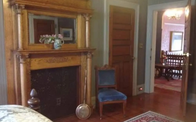 Hermansader's Victorian Mansion
