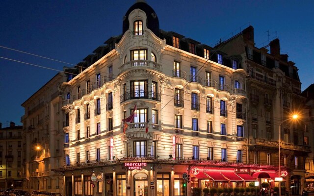 Отель Hôtel Mercure Lyon Centre Brotteaux Франция, Лион - отзывы, цены и фото номеров - забронировать отель Hôtel Mercure Lyon Centre Brotteaux онлайн вид на фасад