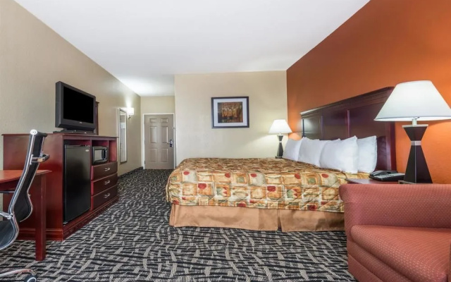 Days Inn & Suites By Wyndham Prattville-Montgomery