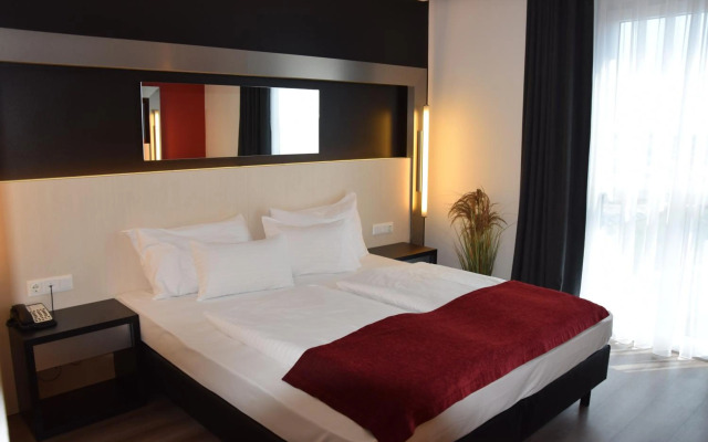Pannonia Tower Hotel Parndorf