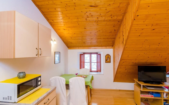 11 Stars Apartments