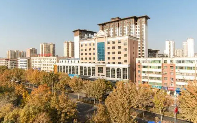 Greentown Hotel (Aksu Jinhuan Plaza Branch)