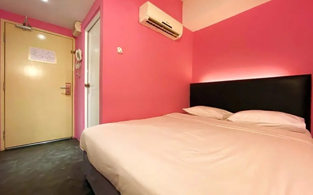 OYO 90484 Bright Hotel