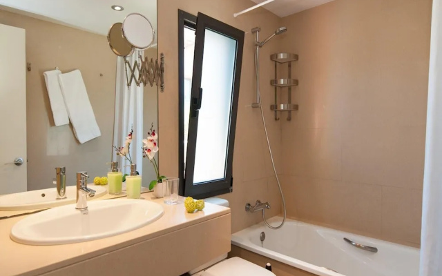Villa in Salobre Golf With Private Pool