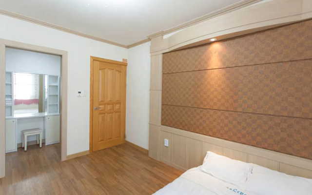 Pyeongchang Daegwanhillhouse Pension