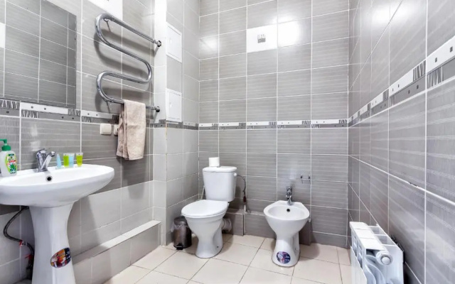 423 Apartamenty v tsentre Otlichno podhodjat dlja komandirovannyh i turistov