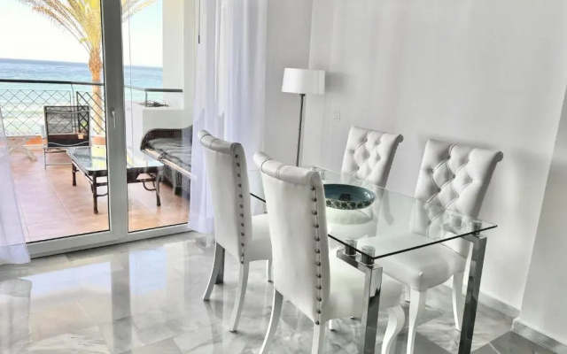 MI CAPRICHO 172 Beachfront Apartment