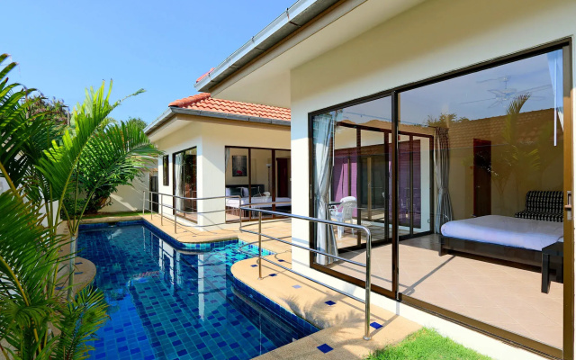 Avoca Pool Villas