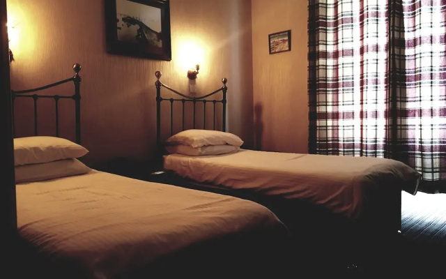 West End Hotel