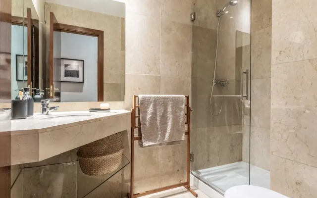 Uzer - 2 Bedrooms in Recoletos