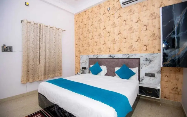 Shri Radhe Radhe Paying Guest House