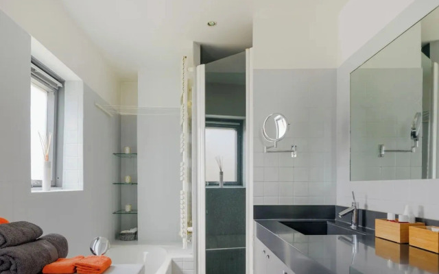 Le Marais Elegant residence