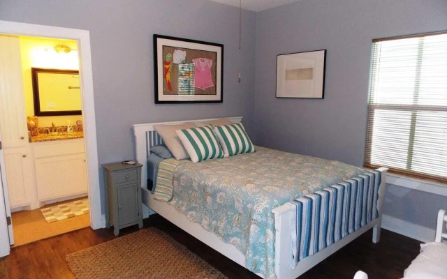 7 Palms - 2 Br Home