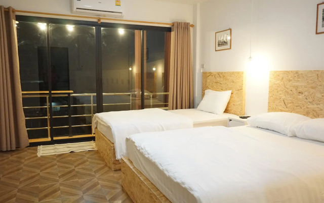 Khok Samet Chun Hostel