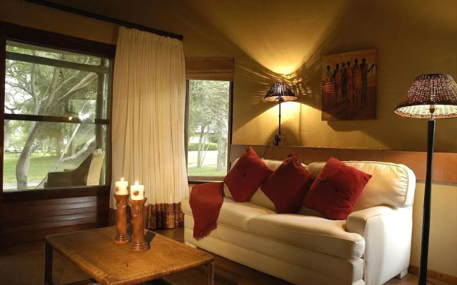 N'Kaya Lodge