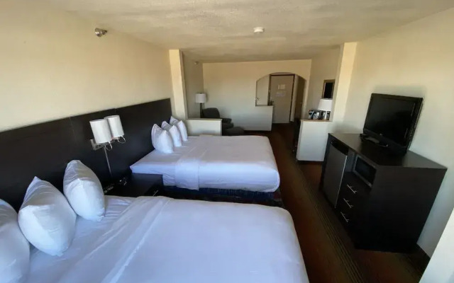 La Junta Inn