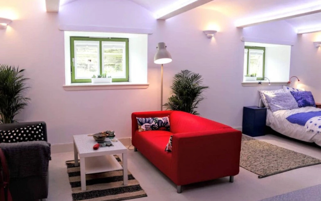 The Old Whisky Bond Studio Apartment